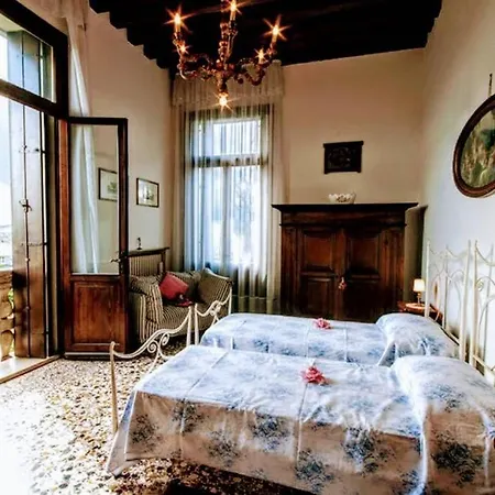 Dimora Storica Di Lusso A *